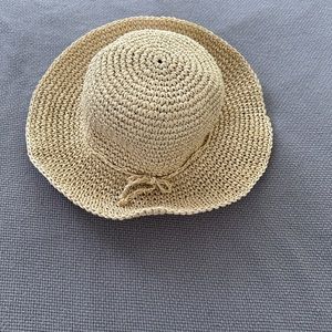 GAP girls crochet straw hat sz S/M